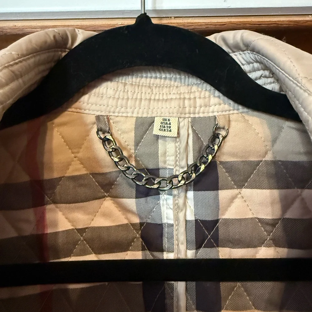 Burberry London Beige Quilted Jacket – Nova Check Lining – US 4 - Picture 4 of 6